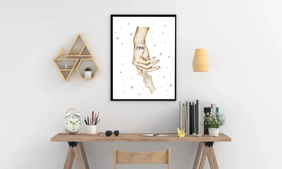 Personalizuotas Mama ir 1-4 vaikai susikibę už rankų plakatas iliustracija, plakatas su rėmeliu, Motinos Rankos, Naujagimio Plakatas, Menas, Laikydami rankas, Šeimos rankos Poster - dovanokis.lt