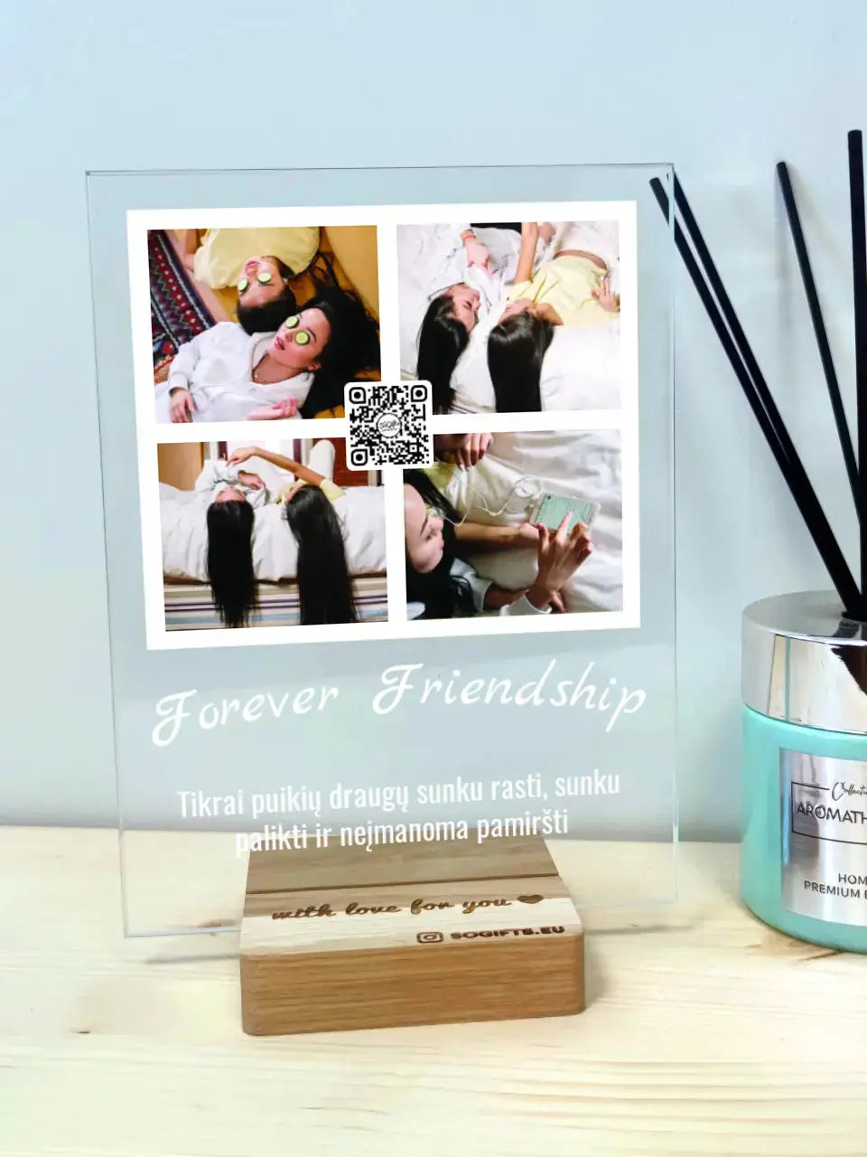 Personalizuotas "Forever Friendship" stiklinis posteris su jūsų nuotrauka TeeInBlue