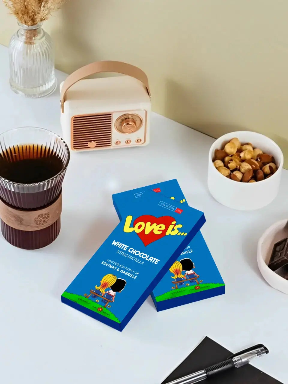 Personalizuotas "Love is Blue" šokoladas su jūsų nuotrauka Šokoladas - dovanokis.lt