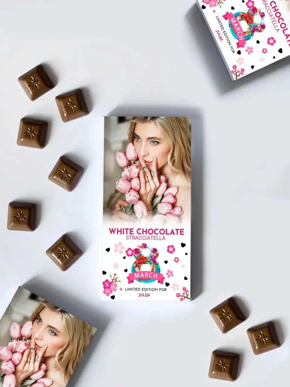 Personalizuotas "Moterų dienos dizainas 2" šokoladas su jūsų nuotrauka TeeInBlue Šokoladas