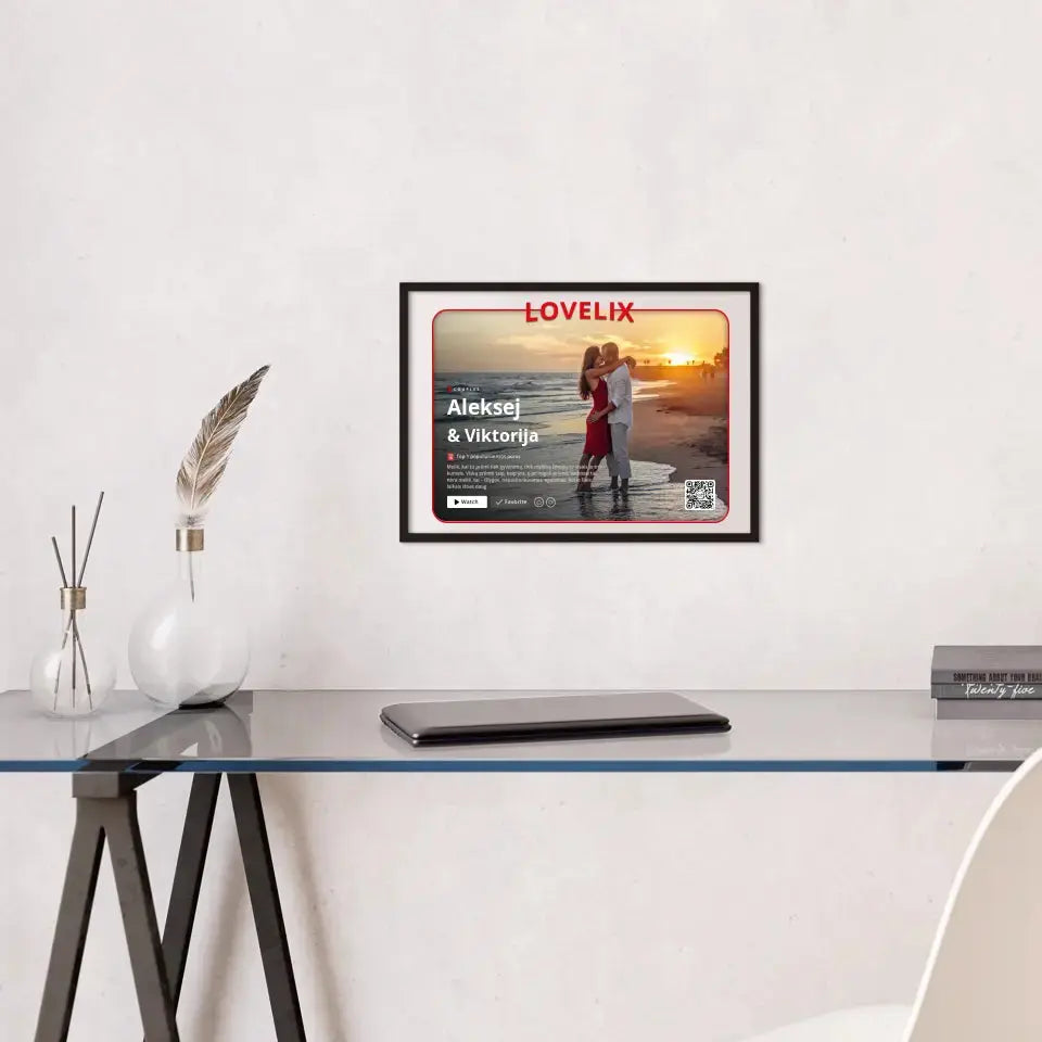Personalizuotas "Lovelix" dizaino įrėmintas plakatas su jūsų nuotrauka ir vardais Poster - dovanokis.lt