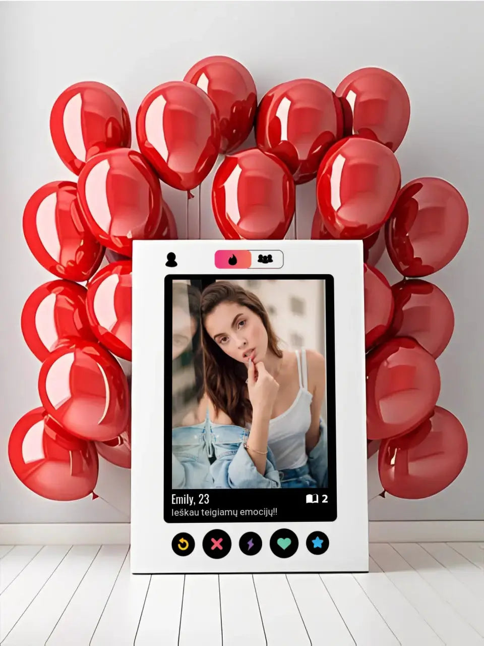 Personalizuotas "Tinder" dizaino kūrinys ant drobės su jūsų nuotrauka ir tekstu Drobe - dovanokis.lt