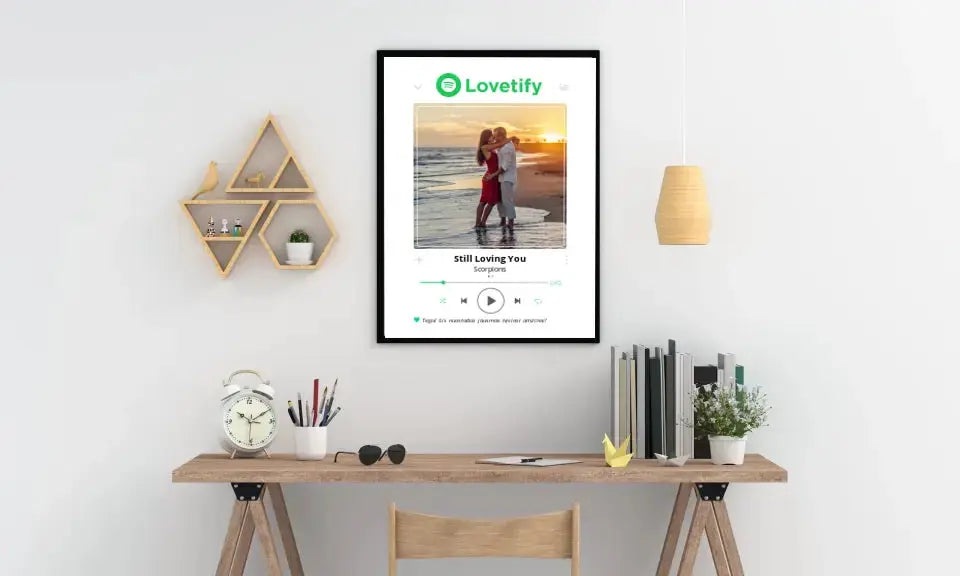 Personalizuotas Lovetify muzikos grotuvo įrėmintas plakatas su jūsų nuotrauka ir daina Posteris(Plakatas) - dovanokis.lt
