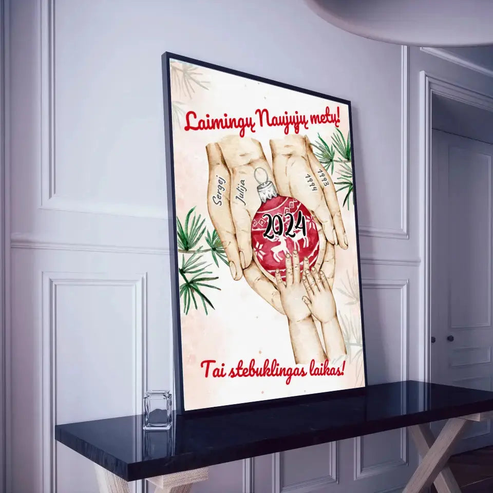 Personalizuotas Šeima ir 1-4 vaikai susikibę už rankų plakatas iliustracija, Kalėdinis plakatas, Motinos Rankos, Naujagimio Plakatas, Menas, Laikydami rankas, Šeimos rankos Poster - dovanokis.lt