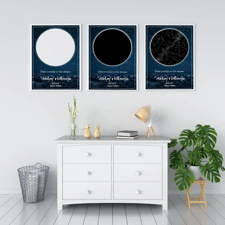 Personalizuotas žvaigždžių žemėlapis su mėlynu fonu, plakatas su rėmeliu Poster - dovanokis.lt