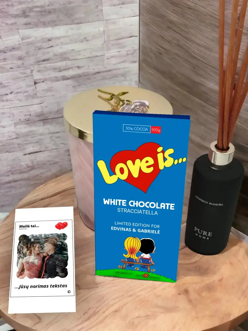 Personalizuotas "Love is Blue" šokoladas su jūsų nuotrauka Šokoladas - dovanokis.lt