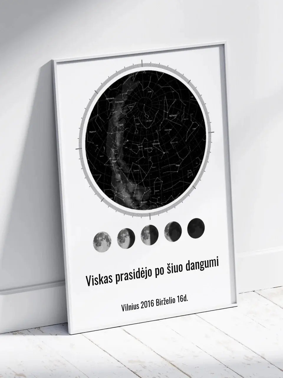 Personalizuotas žvaigždžių žemėlapis, plakatas su rėmeliu, su mėnulio fazėmis ir kompasu Poster - dovanokis.lt