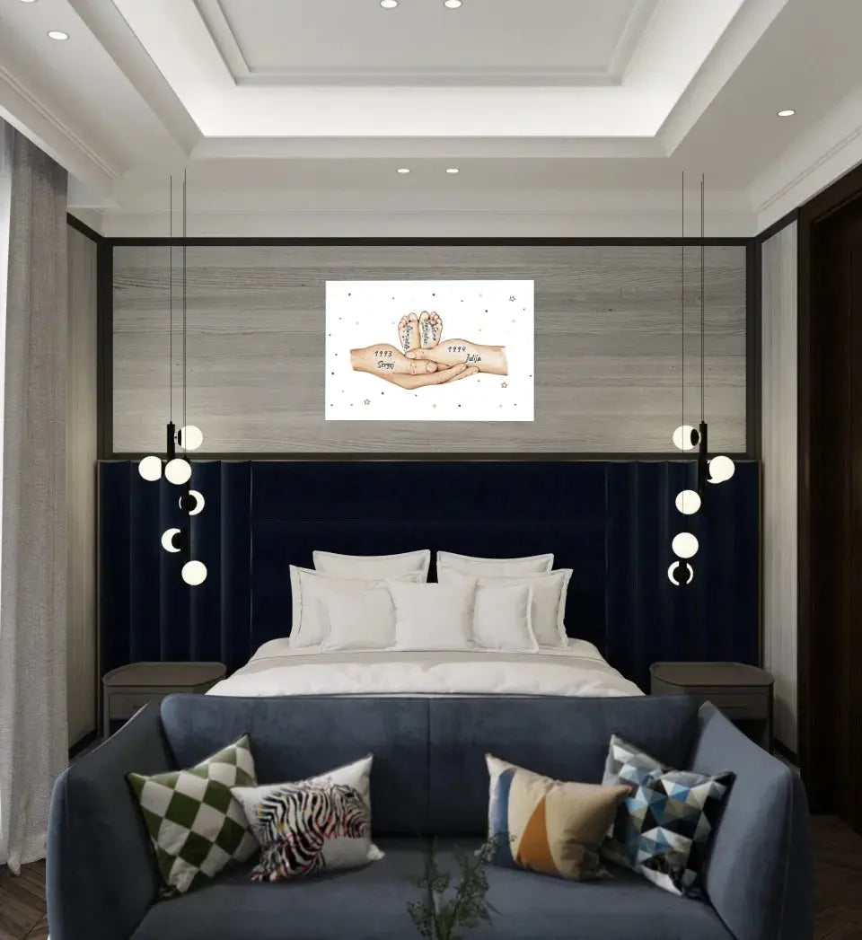 Personalizuota iliustracija ant drobės su šeimos narių rankomis, 1-3 vaikai Drobe - dovanokis.lt