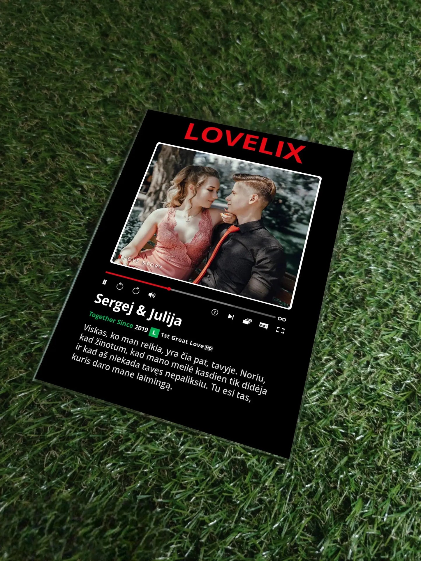Personalizuotas "Lovelix" dizaino kūrinys ant stiklo su jūsų nuotrauka ir vardais Stiklas - dovanokis.lt