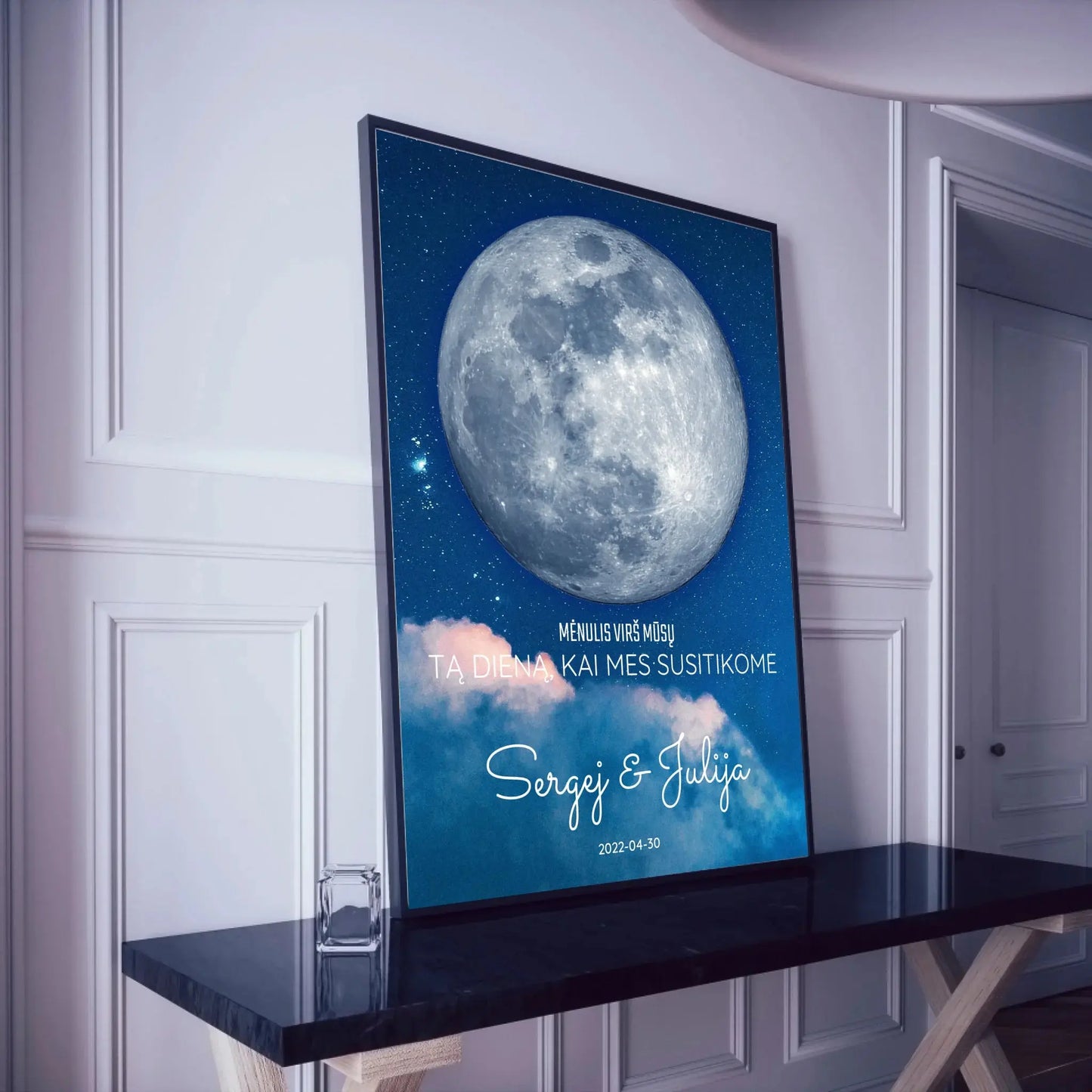 Personalizuotas mėnulio fazės plakatas, pritaikytas pagal datą ir vietą MNFZ-002 Posteris(Plakatas) - dovanokis.lt
