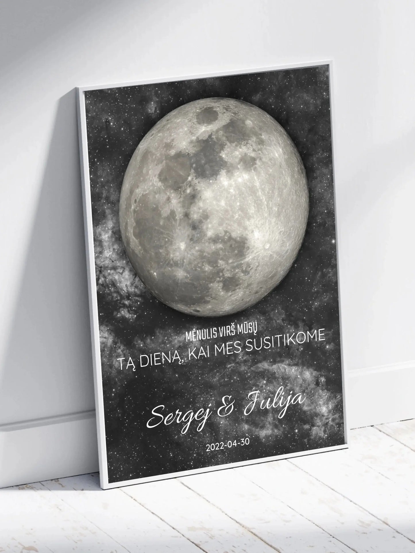 Personalizuotas mėnulio fazės plakatas, pritaikytas pagal datą ir vietą MNFZ-001 Customizer - dovanokis.lt