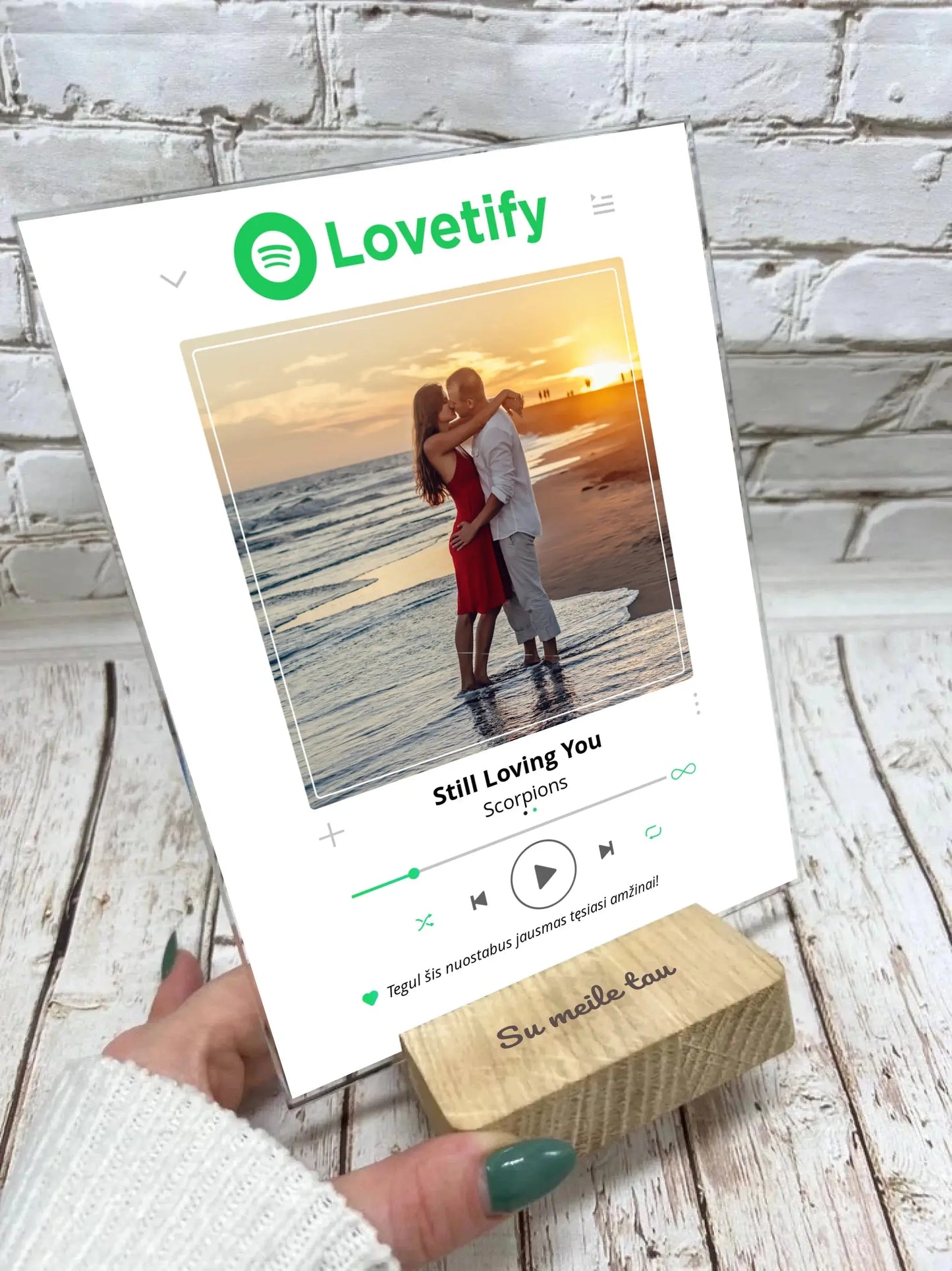 Personalizuotas Lovetify muzikos grotuvo stiklinis posteris su jūsų nuotrauka ir daina Stiklas - dovanokis.lt