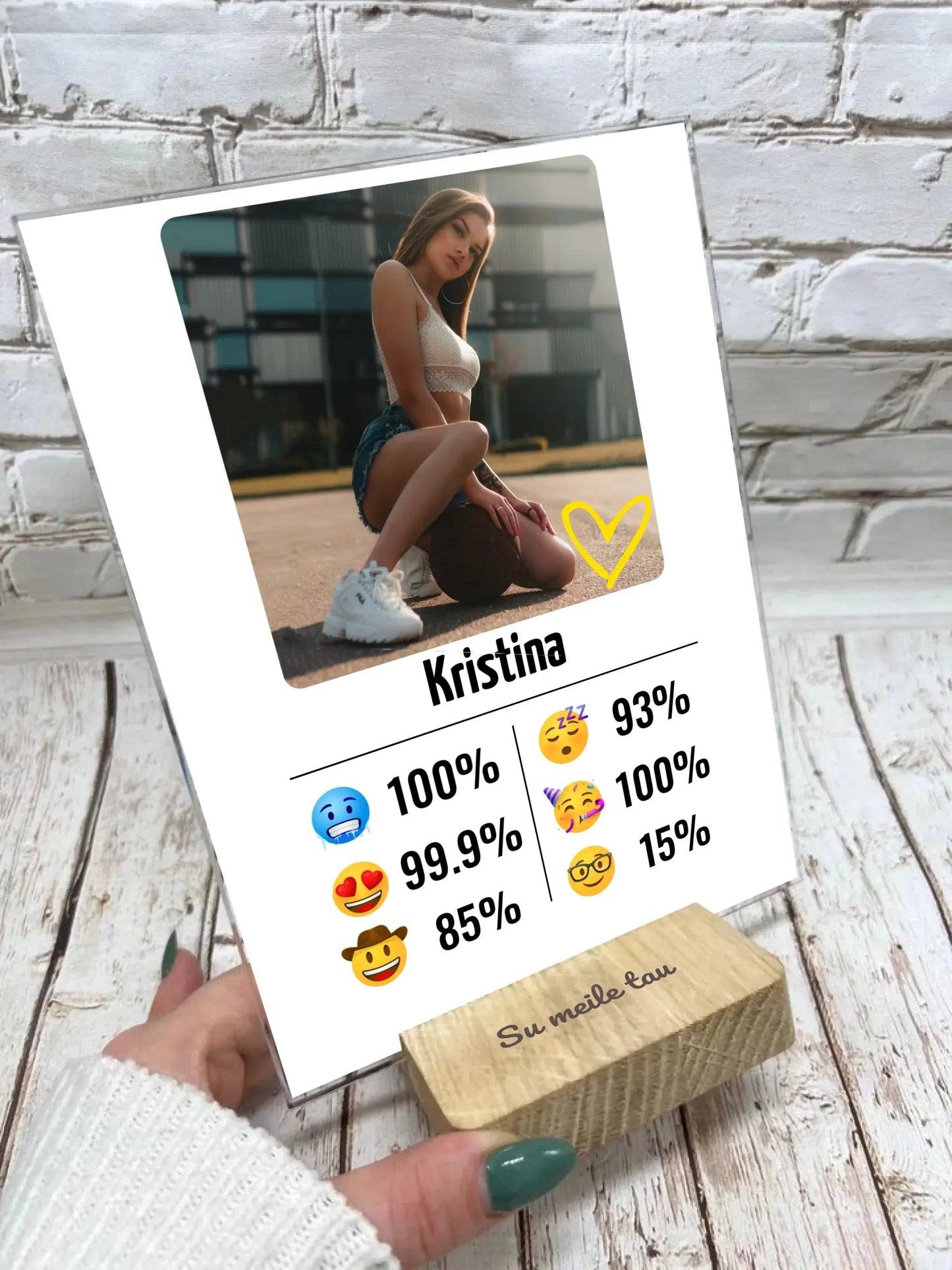 Personalizuotas "Emojis" kūrinys ant stiklo su jūsų nuotrauka ir vardu Stiklas - dovanokis.lt