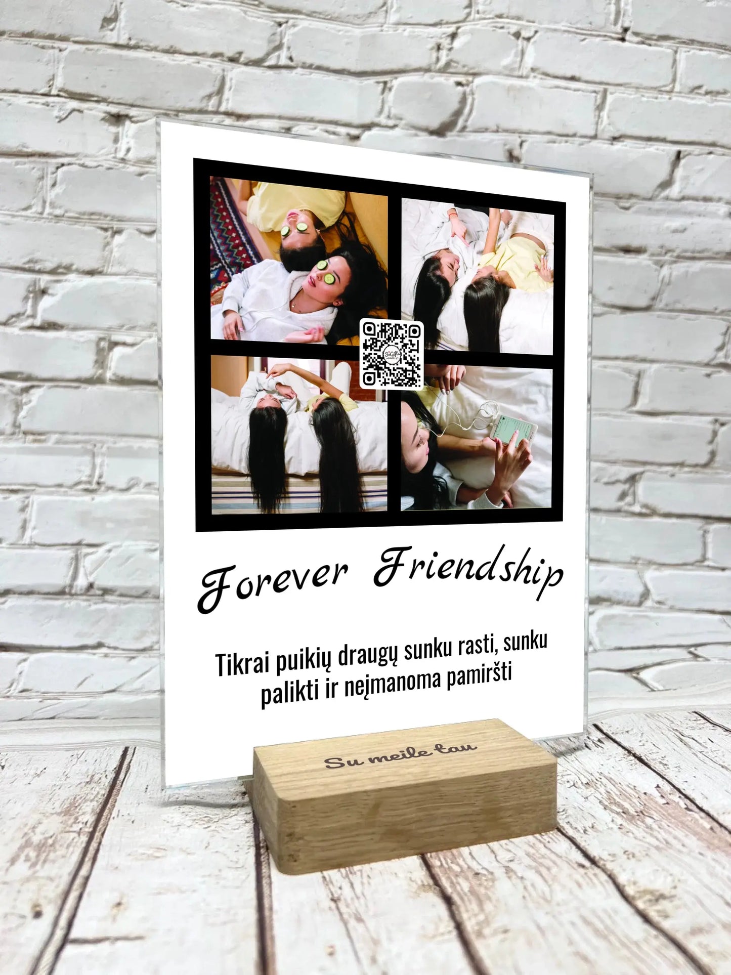 Personalizuotas "Forever Friendship" dizaino kūrinys ant stiklo su jūsų nuotraukomis ir tekstu Stiklas - dovanokis.lt