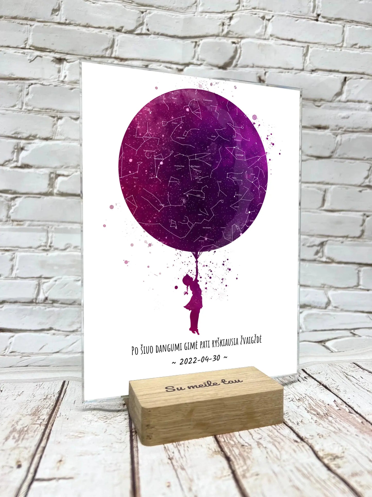 Personalizuotas vaikiškas žvaigždžių žemėlapis mergaitei 2, stiklinis posteris Stiklas - dovanokis.lt