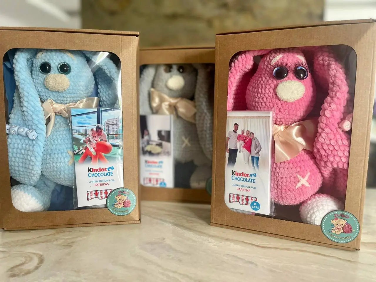 Zuikis ilgomis ausimis (35cm) įvairių spalvų - Nerti žaislai - Gimtadienis, Kalėdos ir Naujieji metai, Kūdikiams, Kūdikis, Melsva, Mietine, Nerti žaislai, Not-on-sale, Persikinė, Pilka, Rožinė - Rankų darbo Zuikutė pagaminta is 100% hipoalerginių siūlųSiū