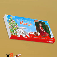 Personalizuota Kinder 8 batonėlių šokoladinė dėžutė su jūsų nuotrauka, Kalėdinė versija su kalėdiniu zuikučiu TeeInBlue