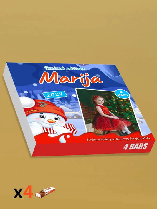 Personalizuota Kinder 4 batonėlių šokoladinė dėžutė su jūsų nuotrauka, Kalėdinė versija su sniego seneliu TeeInBlue