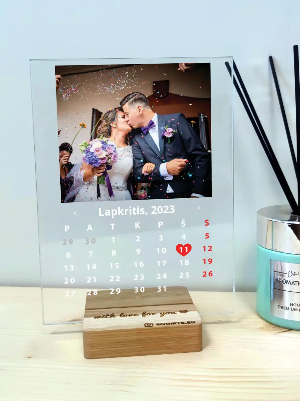 Personalizuotas "Meilės kalendorius" stiklinis posteris su jūsų nuotrauka
