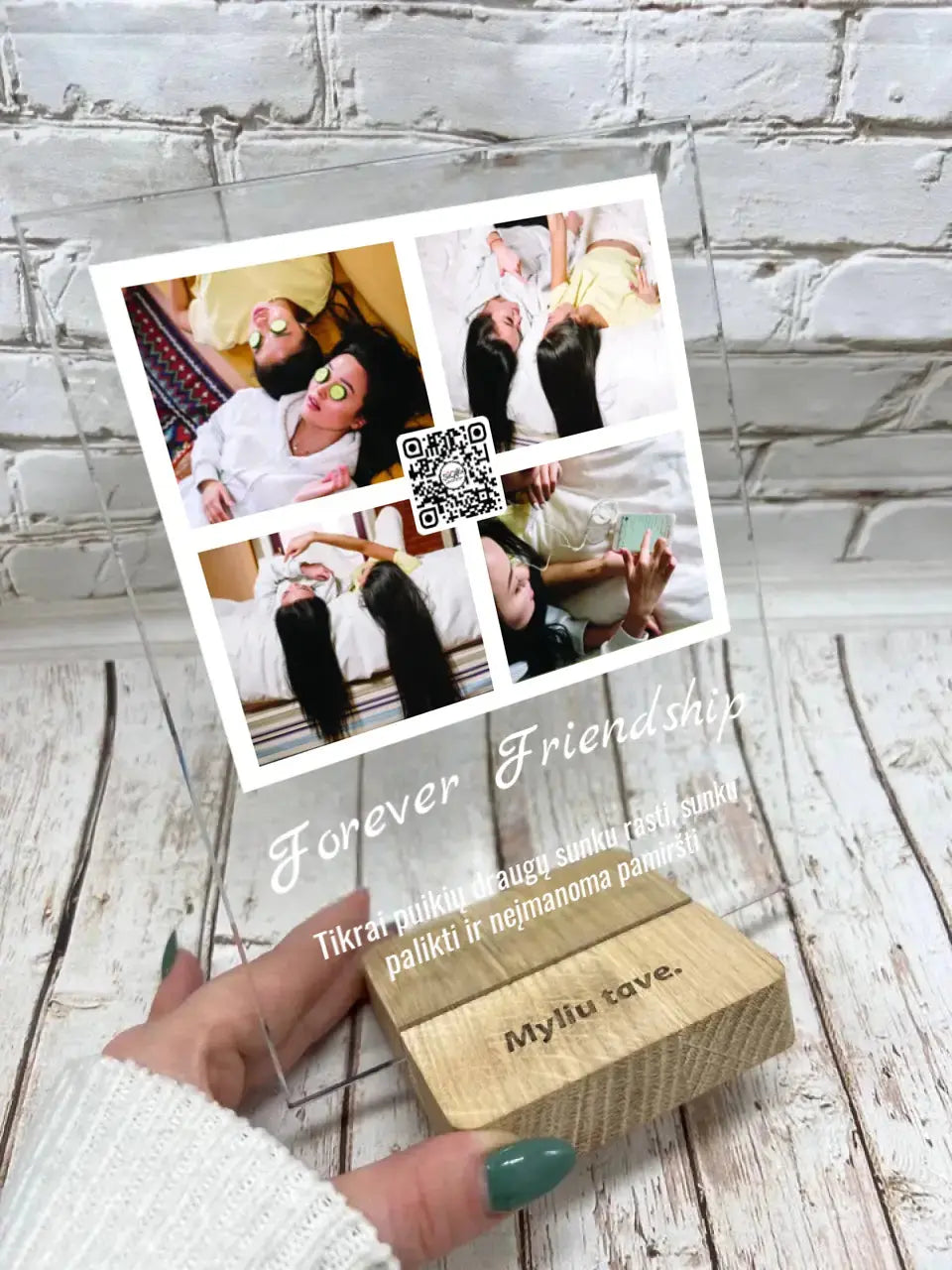 Personalizuotas "Forever Friendship" stiklinis posteris su jūsų nuotrauka TeeInBlue