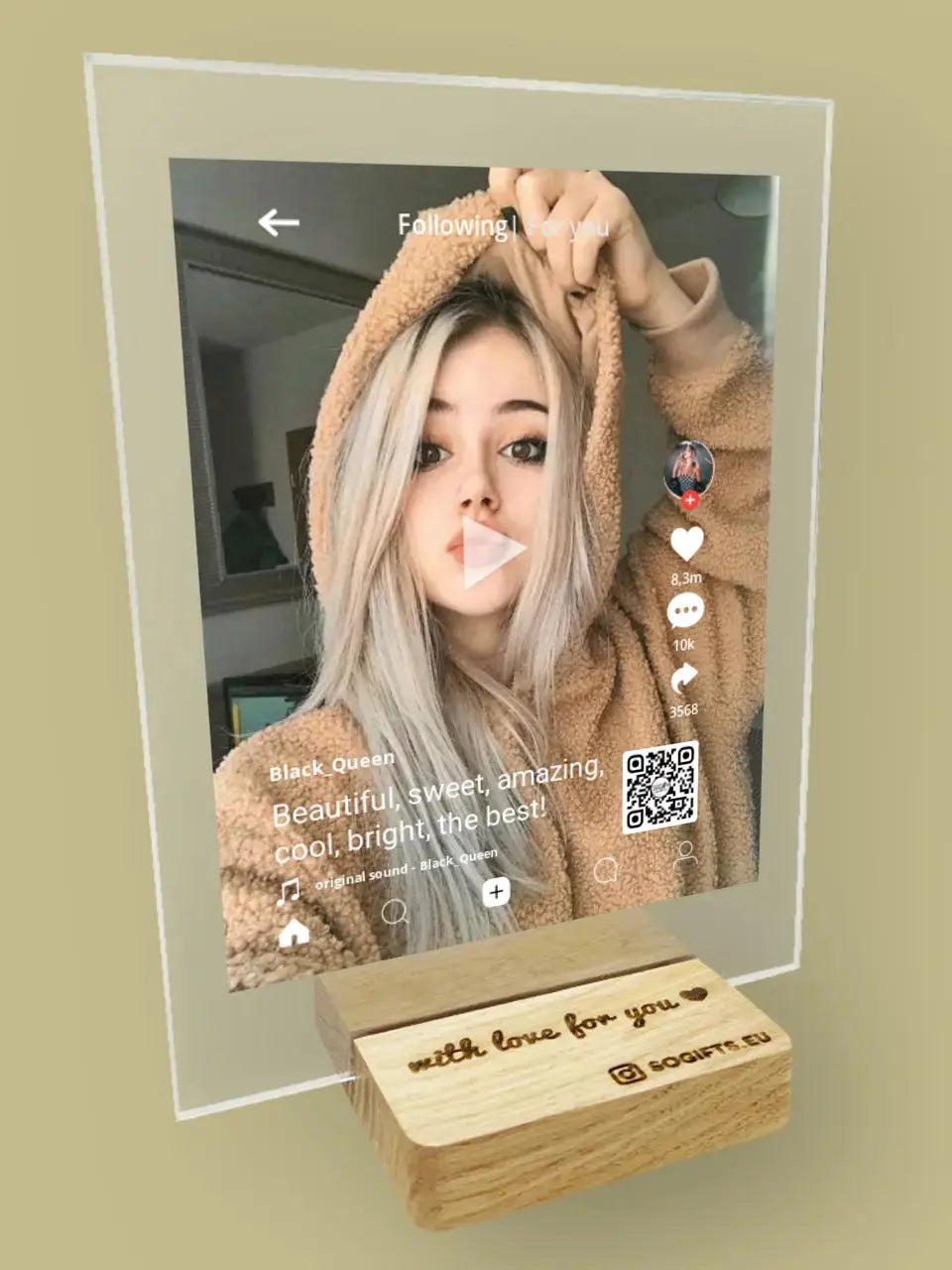 Personalizuotas "TikTok" stiklinis posteris su jūsų nuotrauka TeeInBlue