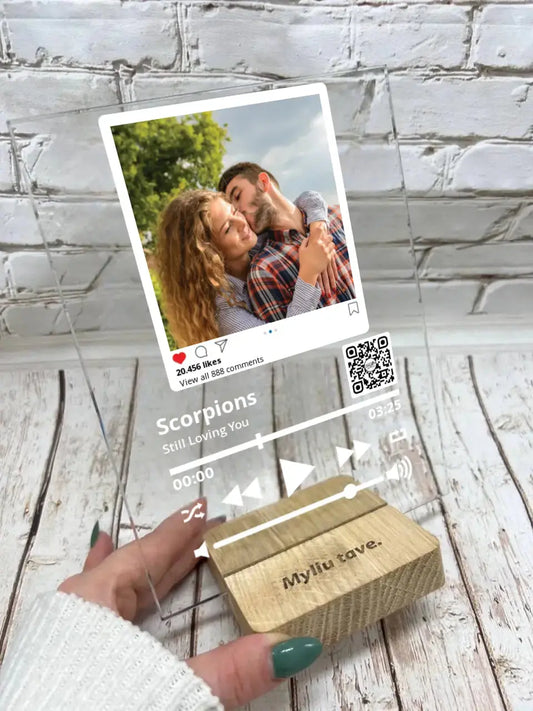 Personalizuotas "So Player + Instagram + Heart" stiklinis posteris su jūsų nuotrauka TeeInBlue
