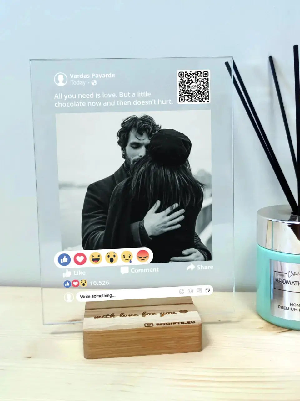 Personalizuotas "Facebook" stiklinis posteris su jūsų nuotrauka TeeInBlue