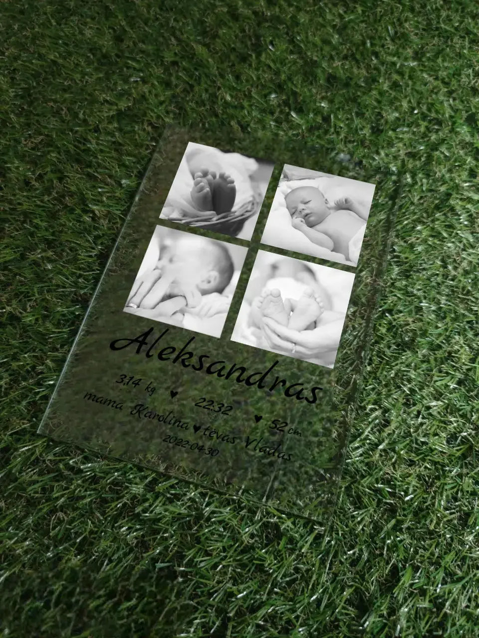 Personalizuota Vaiko (Kūdikio) Gimimo Metrikų Iliustracija su jūsų nuotraukomis, stiklinis posteris TeeInBlue