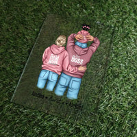 Personalizuotas "Tikra boso šeima" stiklinis posteris, iliustracijos sukurimas su vaiku TeeInBlue