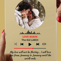 Personalizuotas muzikos grotuvo stiklinis posteris su jūsų nuotrauka ir tekstu TeeInBlue