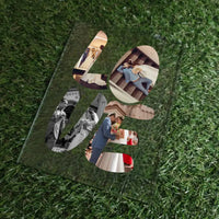 Personalizuotas "Didelės LOVE raidės" stiklinis posteris su jūsų nuotraukomis TeeInBlue