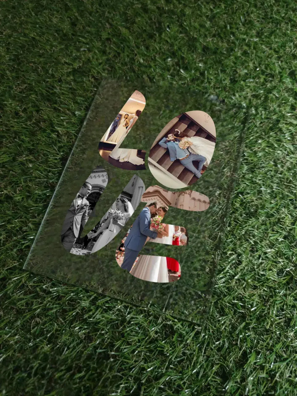 Personalizuotas "Didelės LOVE raidės" stiklinis posteris su jūsų nuotraukomis TeeInBlue