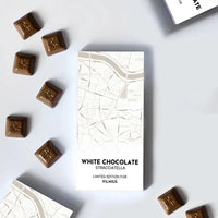 Personalizuota šokoladinė dėžutė su jūsų vieta ir žemėlapio stiliaus pasirinkimu TeeInBlue Šokoladas