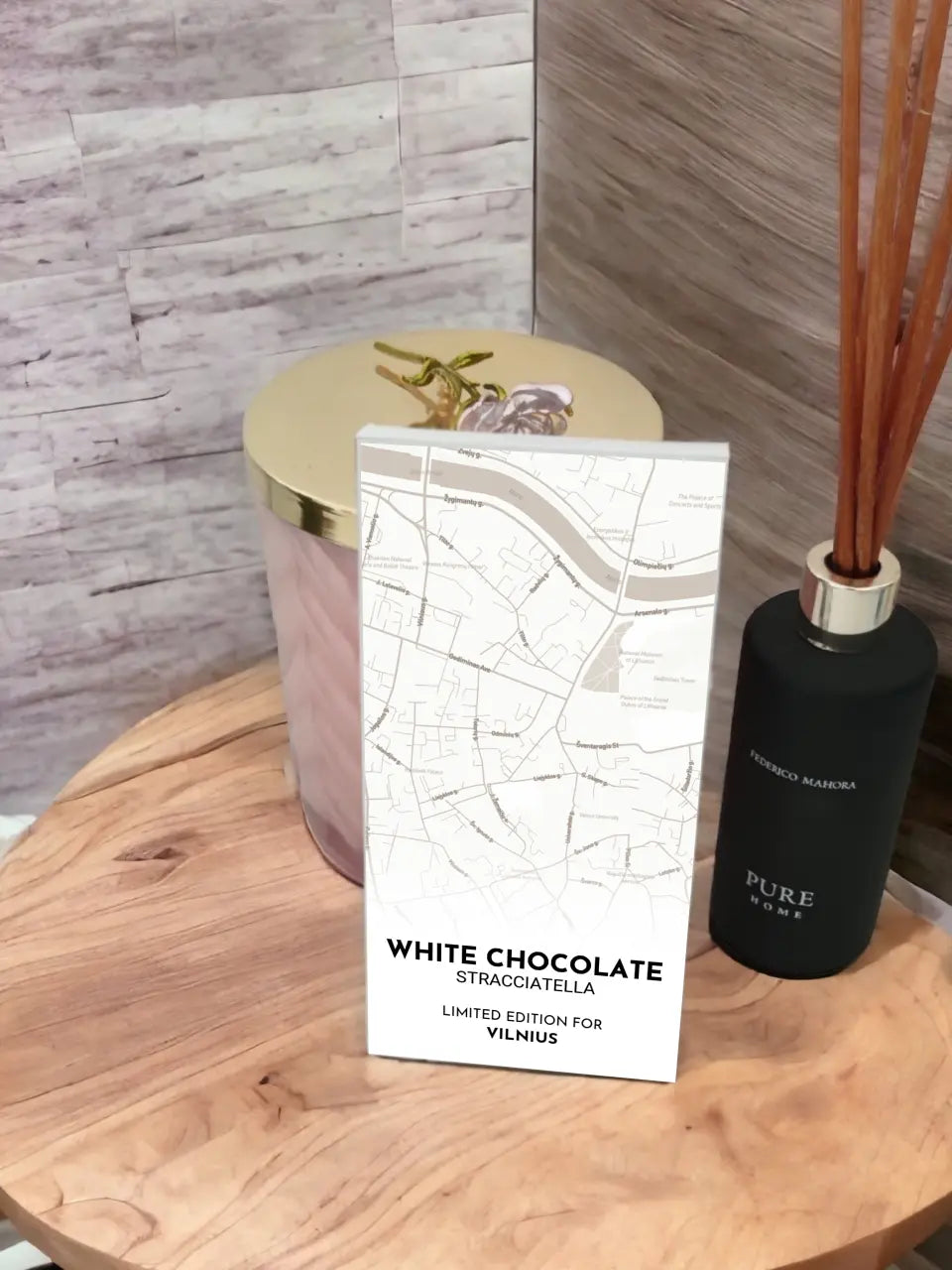 Personalizuota šokoladinė dėžutė su jūsų vieta ir žemėlapiu su stiliumi