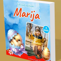 Personalizuota Kinder 4 batonėlių šokoladinė dėžutė su jūsų nuotrauka, vardu ir velykiniais kiaušiniais TeeInBlue