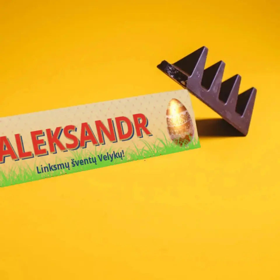 Personalizuotas "Toblerone S" šokoladas su jūsų vardu ir žinutė su velykiniais kiaušiniais ir gyvūnais TeeInBlue