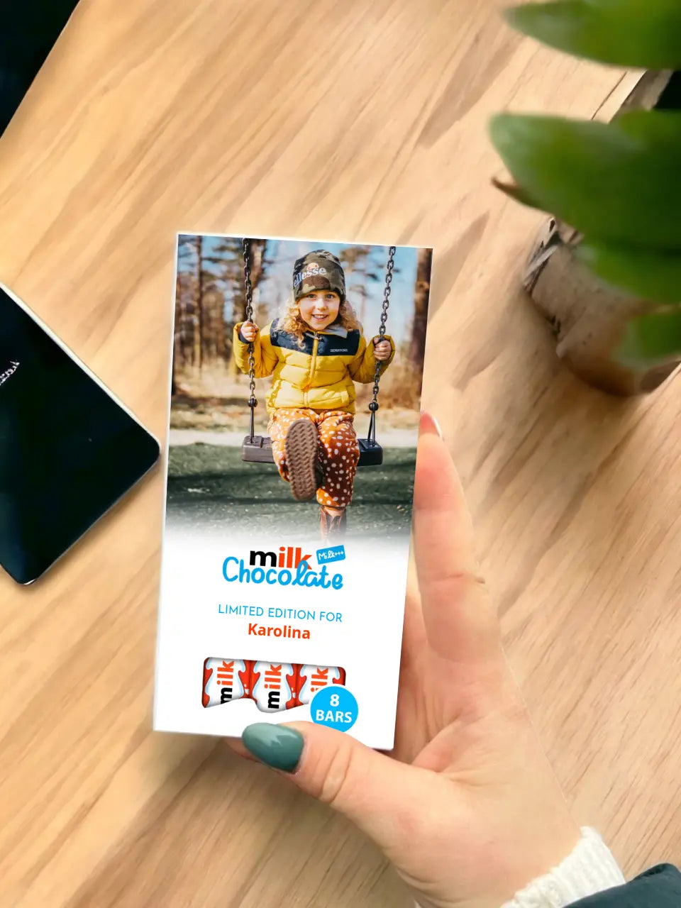 Personalizuotas "Kinder 8 batonėliai" šokoladas su jūsų nuotrauka TeeInBlue