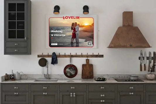 Personalizuotas "Lovelix" dizaino kūrinys ant drobės su jūsų nuotraukomis ir vardais  Drobe -  dovanokis.lt