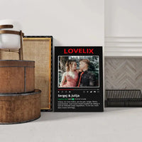 Personalizuotas "Lovelix" dizaino kūrinys ant drobės su jūsų nuotrauka ir vardais  Drobe -  dovanokis.lt