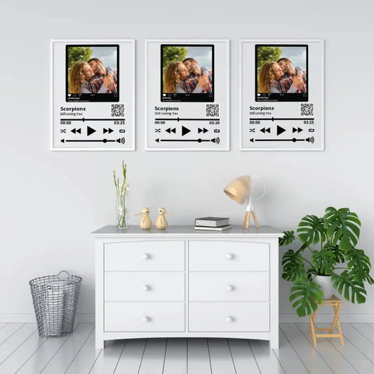 Personalizuotas "Besties" dizaino įrėmintas plakatas su jūsų nuotrauka ir pasirinkta daina  Posteris(Plakatas) -  dovanokis.lt