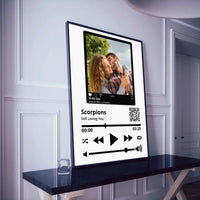 Personalizuotas "Besties" dizaino įrėmintas plakatas su jūsų nuotrauka ir pasirinkta daina  Posteris(Plakatas) -  dovanokis.lt