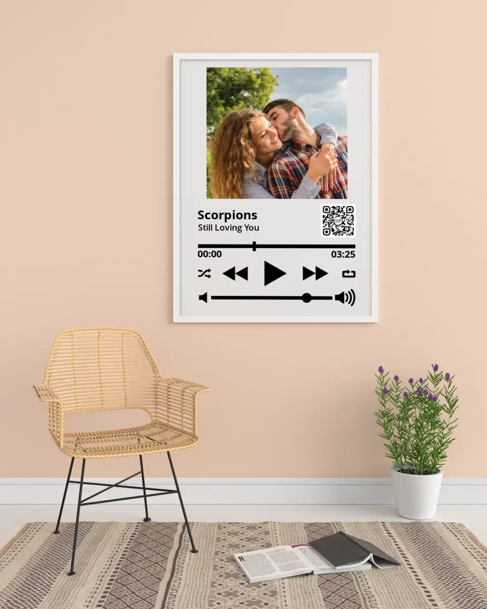 Personalizuotas "So Player" muzikos grotuvo įrėmintas plakatas su jūsų nuotrauka ir daina