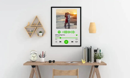 Personalizuotas Spotify muzikos grotuvo įrėmintas plakatas su jūsų nuotrauka, daina ir spotify kodu  Posteris(Plakatas) -  dovanokis.lt