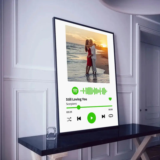 Personalizuotas Spotify muzikos grotuvo įrėmintas plakatas su jūsų nuotrauka, daina ir spotify kodu  Posteris(Plakatas) -  dovanokis.lt