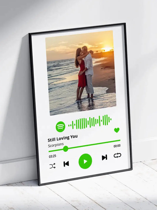 Personalizuotas Spotify muzikos grotuvo įrėmintas plakatas su jūsų nuotrauka, daina ir spotify kodu  Posteris(Plakatas) -  dovanokis.lt