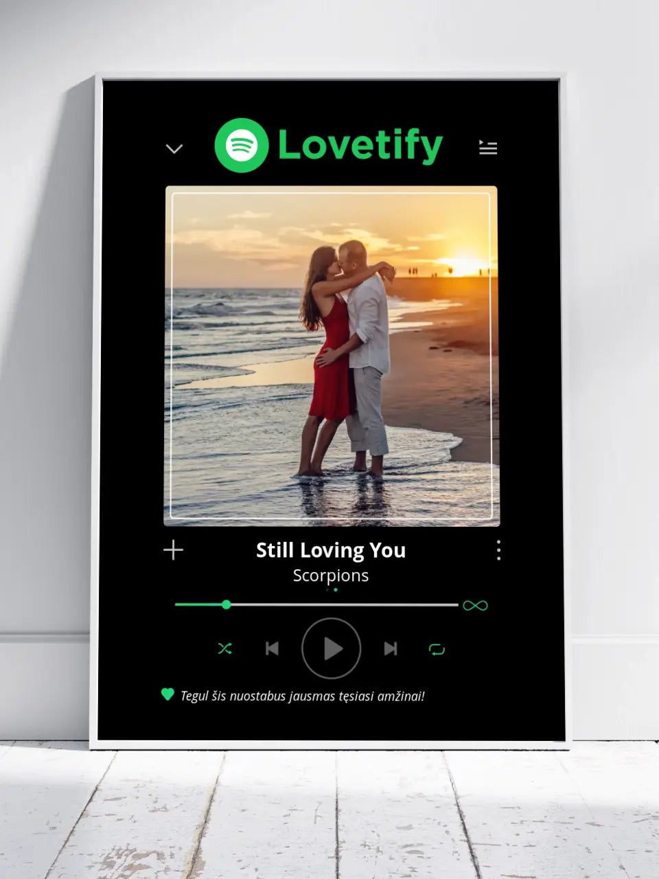 Personalizuotas Lovetify muzikos grotuvo įrėmintas plakatas su jūsų nuotrauka ir daina