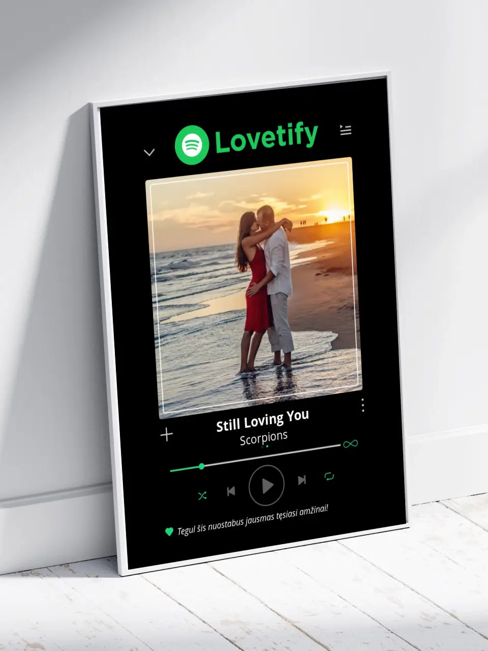 Personalizuotas Lovetify muzikos grotuvo įrėmintas plakatas su jūsų nuotrauka ir daina