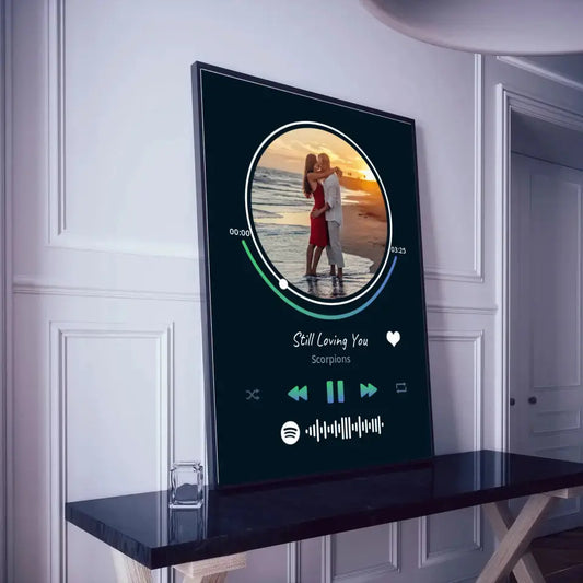 Personalizuotas Spotify muzikos grotuvo įrėmintas plakatas su jūsų nuotrauka, daina ir spotify kodu  Posteris(Plakatas) -  dovanokis.lt