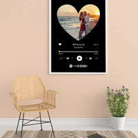 Personalizuotas Spotify muzikos grotuvo įrėmintas plakatas su jūsų nuotrauka širdelės formos, daina ir spotify kodu  Posteris(Plakatas) -  dovanokis.lt