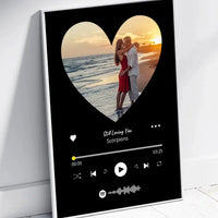 Personalizuotas Spotify muzikos grotuvo įrėmintas plakatas su jūsų nuotrauka širdelės formos, daina ir spotify kodu  Posteris(Plakatas) -  dovanokis.lt